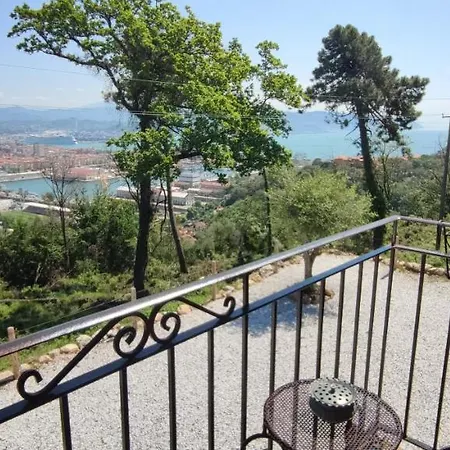 Belvedere 9 Agroturismo La Spezia